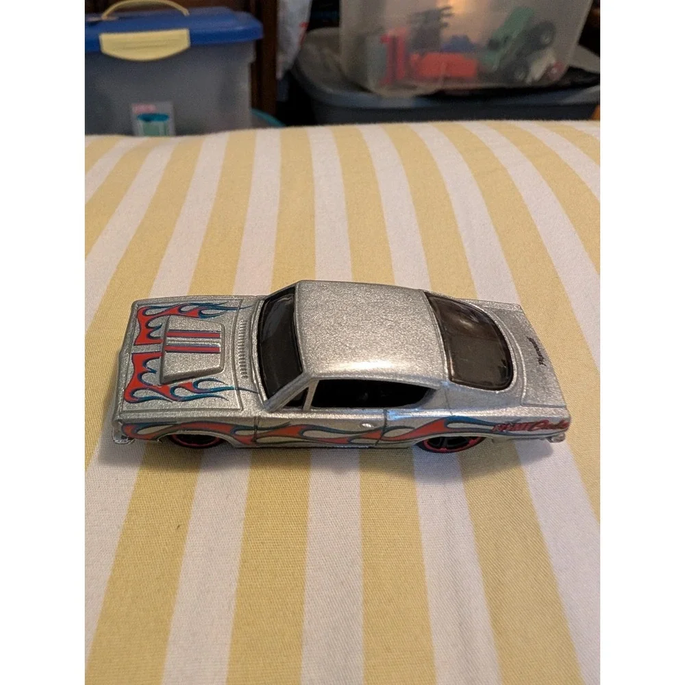Hot Wheels Chrysler Plymouth Hemi Cuda Diecast Car Toy 3